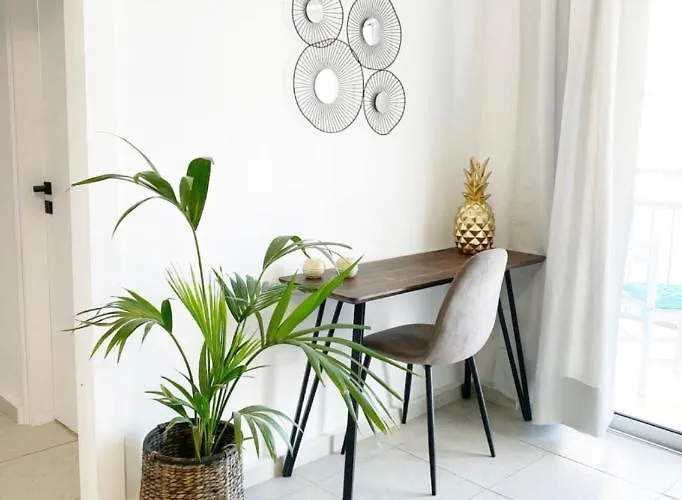 Flat In The Heart Of Ayia Napa/Центр Айя Напы