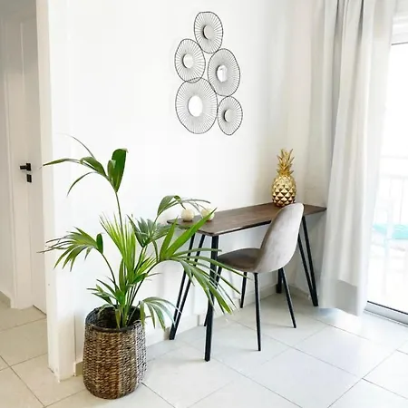 Flat In The Heart Of Ayia Napa/Центр Айя Напы Daire Dış mekan fotoğraf