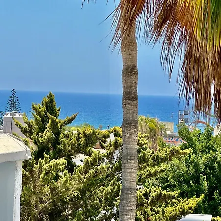 Flat In The Heart Of Ayia Napa/Центр Айя Напы Daire Dış mekan fotoğraf